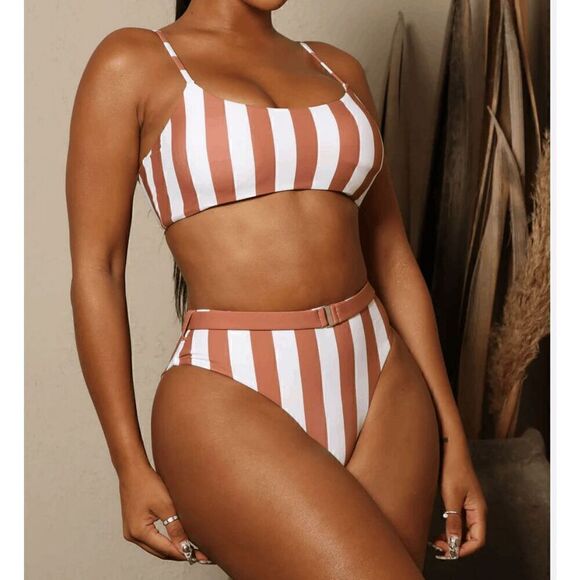 ENVYA Vacation Stripes 2 piece Bikini nude/combo 2X - Picture 1 of 7